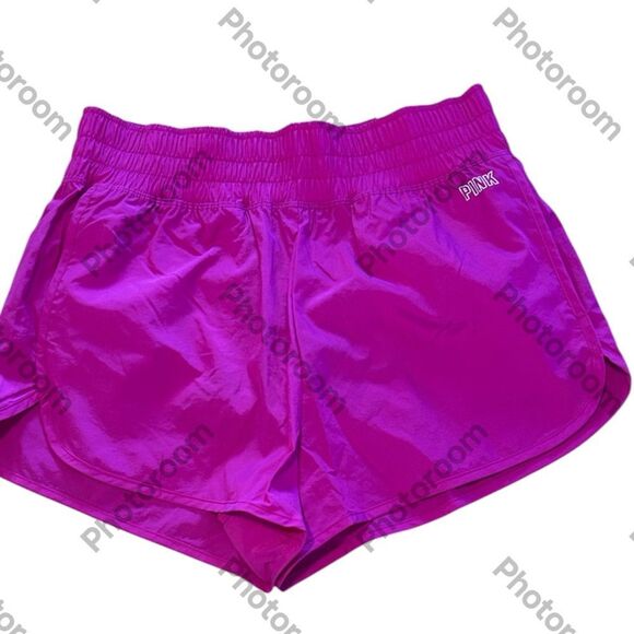 Victoria's Secret Pink Active Shorts 3" Water-Resistant Magenta, Medium, NWT - Picture 1 of 10